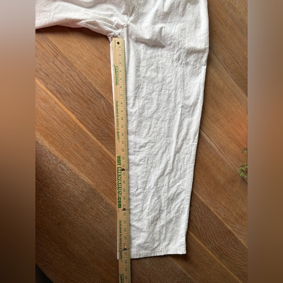 Relax in these wide leg pants super comfy! white Cotten/Linen drawstring pants - Picture 4 of 5
